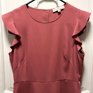 Dusty pink dress with ruffle sleeve